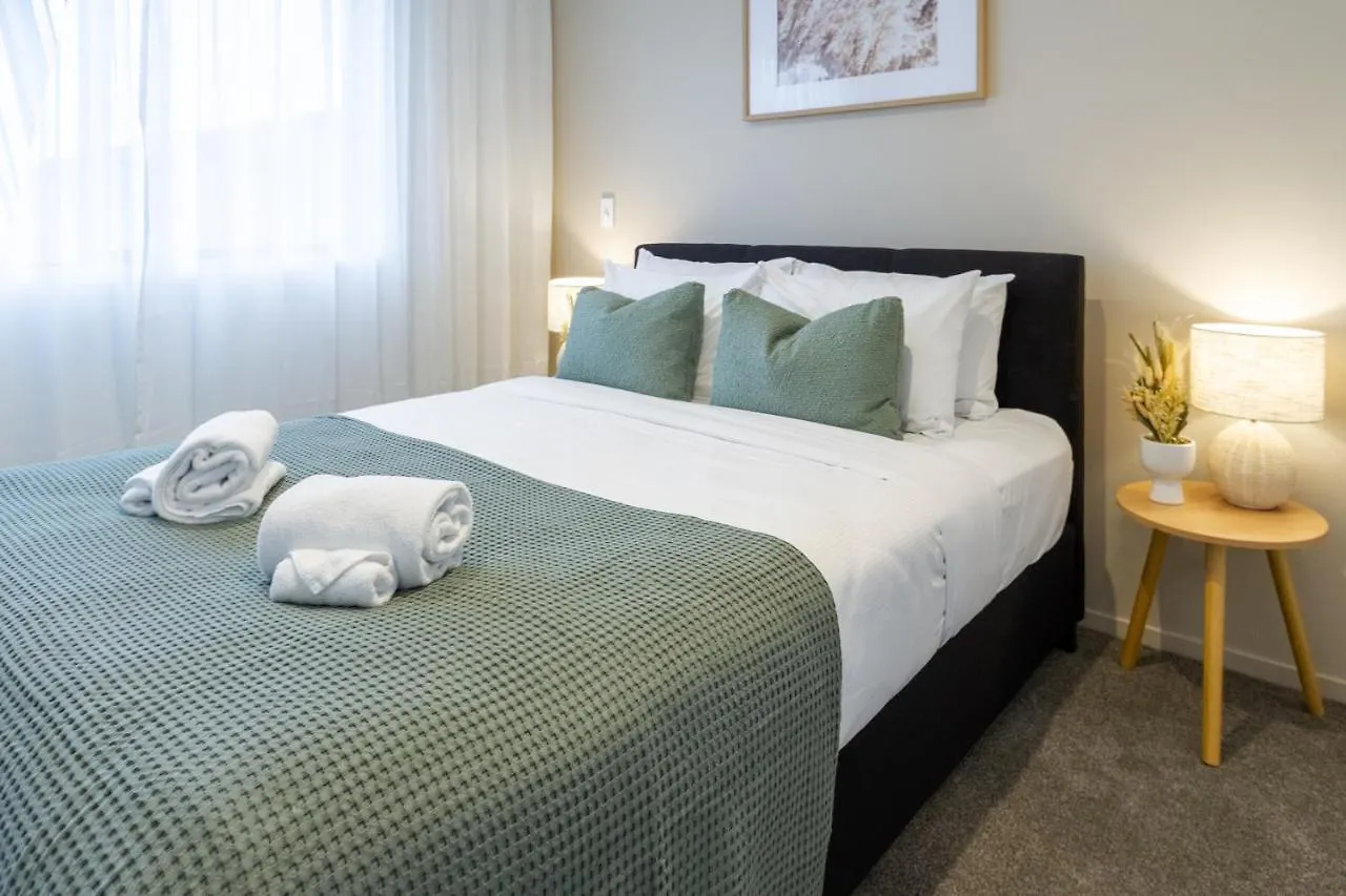 Apartment In The Heart Of It All: 2 Bed Cbd Townhouse Christchurch New Zealand