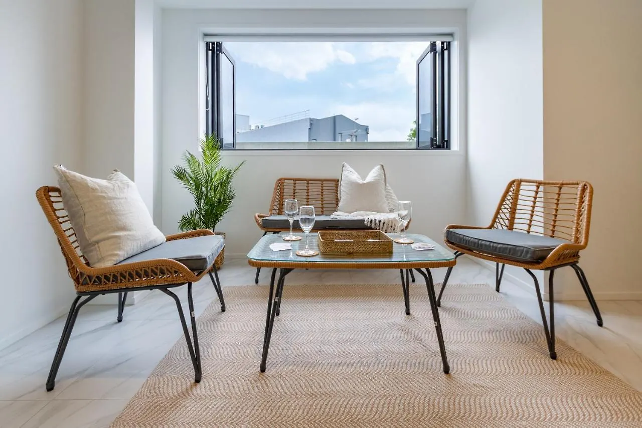 In The Heart Of It All: 2 Bed Cbd Townhouse Christchurch