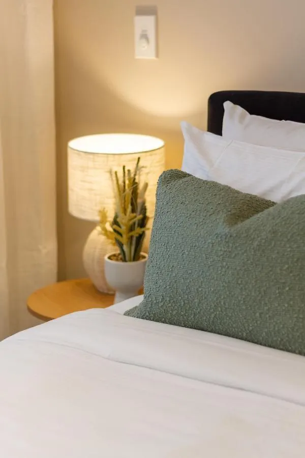 In The Heart Of It All: 2 Bed Cbd Townhouse Christchurch 0*,  New Zealand