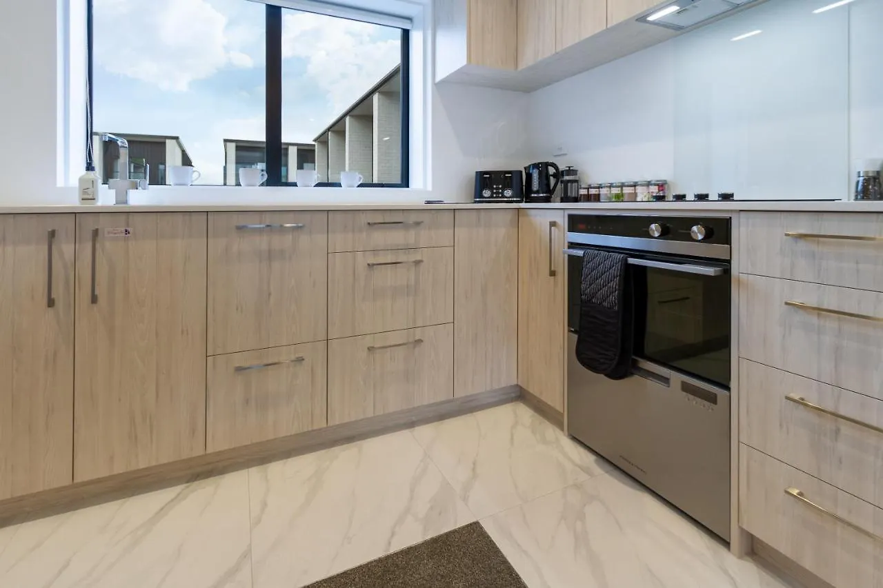 In The Heart Of It All: 2 Bed Cbd Townhouse Christchurch Apartment
